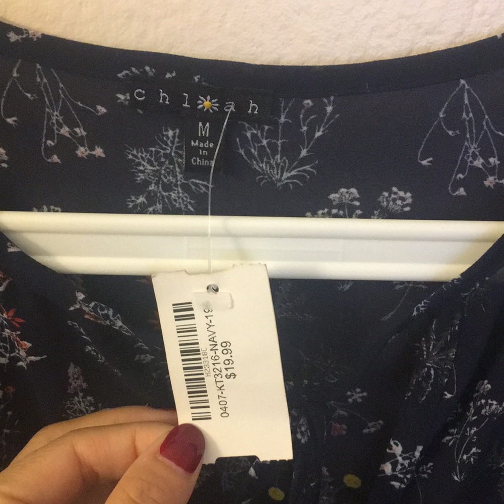 Flower pattern Blouse - Picture 2 of 4